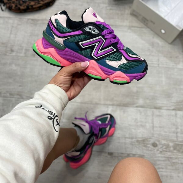 New Balance 9060 Mujer